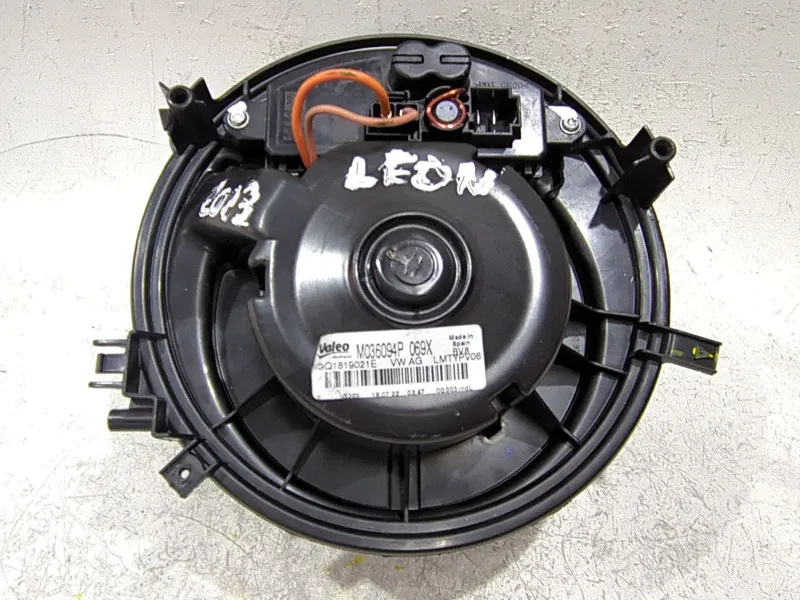 Recambio de motor calefaccion para seat leon (kl1, klg) 2.0 tdi referencia OEM IAM 3Q1819021E 5WA907521  