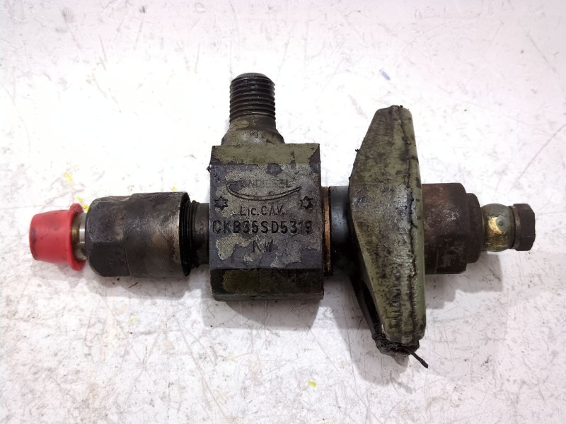 Recambio de inyector para chrysler 180 2.0 referencia OEM IAM CKB35SD5319  