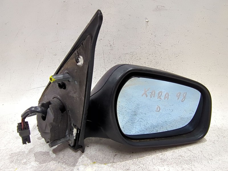 Recambio de retrovisor derecho para citroën xsara (n1) 1.9 td referencia OEM IAM 9623222877  