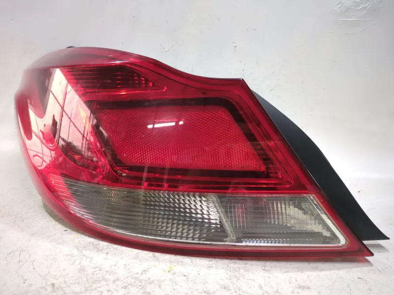Recambio de piloto trasero izquierdo para opel insignia a (g09) 2.0 cdti (68) referencia OEM IAM 168372  