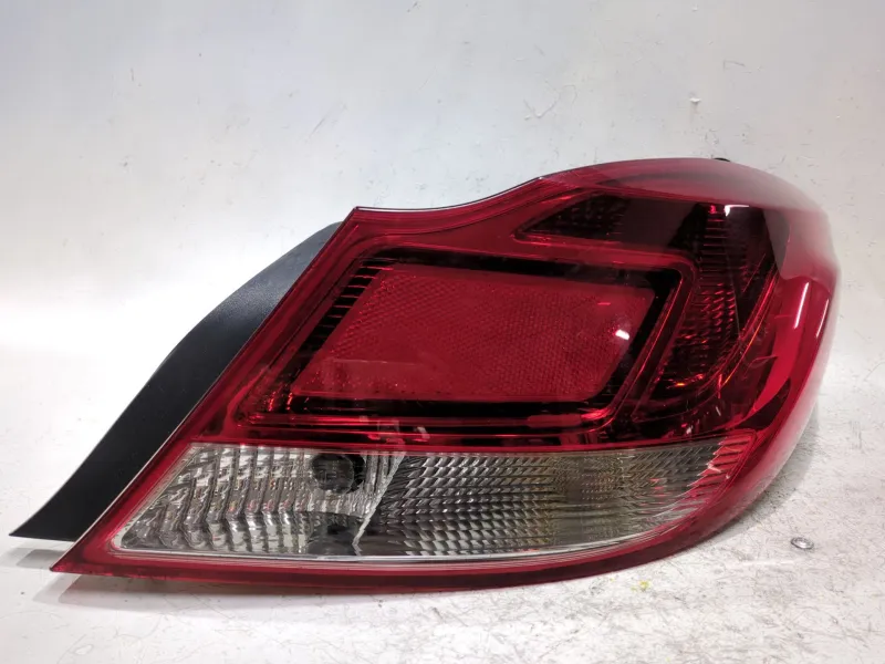 Recambio de piloto trasero derecho para opel insignia a (g09) 2.0 cdti (68) referencia OEM IAM 168372  