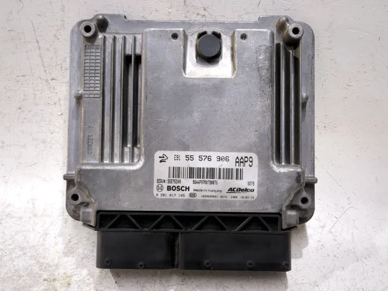 Recambio de centralita inyeccion para opel insignia a (g09) 2.0 cdti (68) referencia OEM IAM 55576906 0281017105  