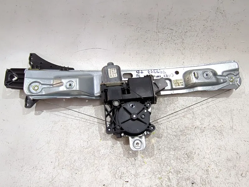 Recambio de mecanismo elevalunas trasero derecho para opel insignia a (g09) 2.0 cdti (68) referencia OEM IAM 13302478  