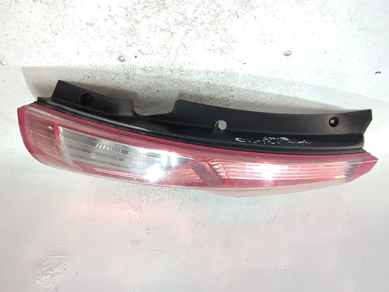 Recambio de piloto trasero derecho para citroën c4 picasso (2007) 1.6 hdi referencia OEM IAM 163844  