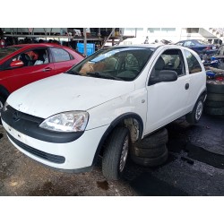 opel corsa c (x01) del año 2002