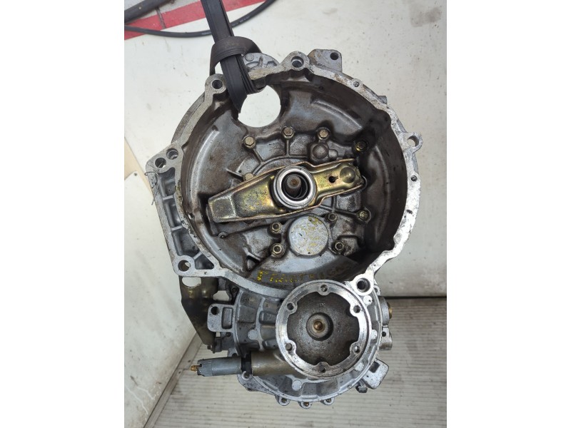 Recambio de caja cambios manual para volkswagen passat berlina (3b3)(2000) 1.9 tdi referencia OEM IAM 2AGC05040  