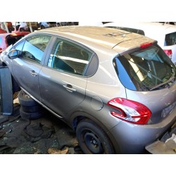 peugeot 208 del año 2013