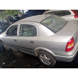 opel astra g sedán (t98) del año 2002