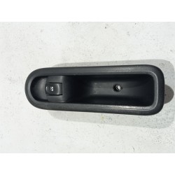 MANDO ELEVALUNAS DELANTERO DERECHO 8200356517B 