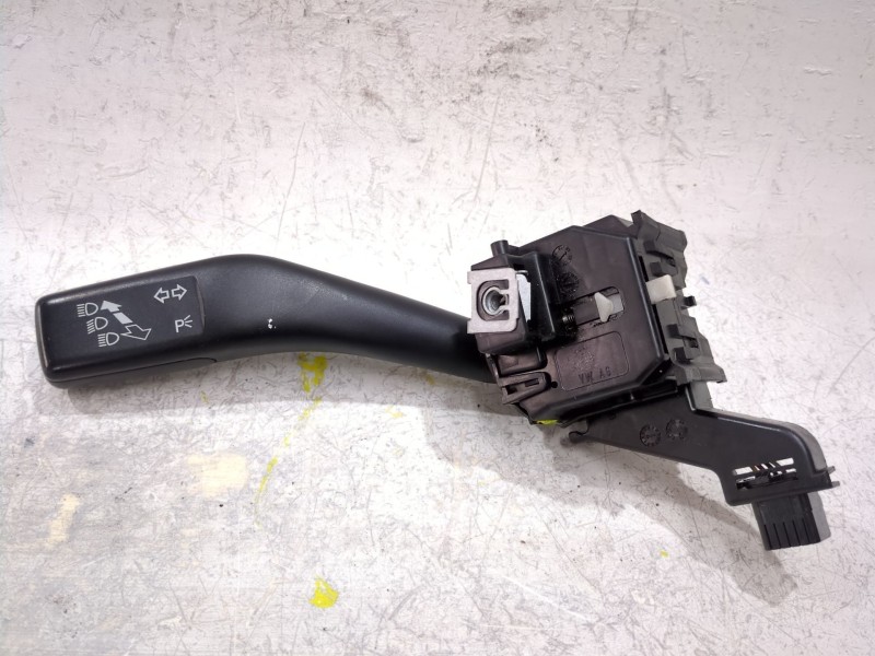 Recambio de mando intermitentes para volkswagen golf vi (5k1) 2.0 tdi referencia OEM IAM 1K0953513E  