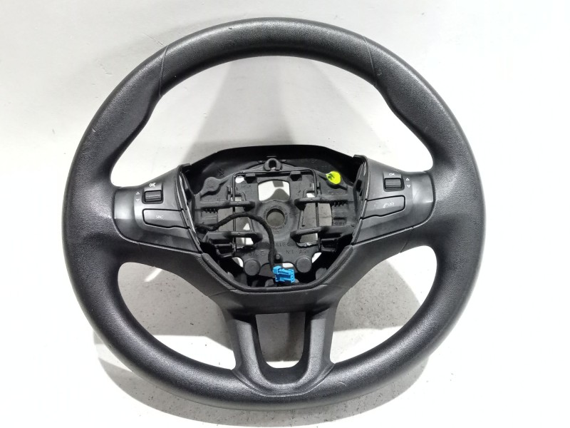Recambio de volante para peugeot 208 1.6 hdi referencia OEM IAM 28336359  