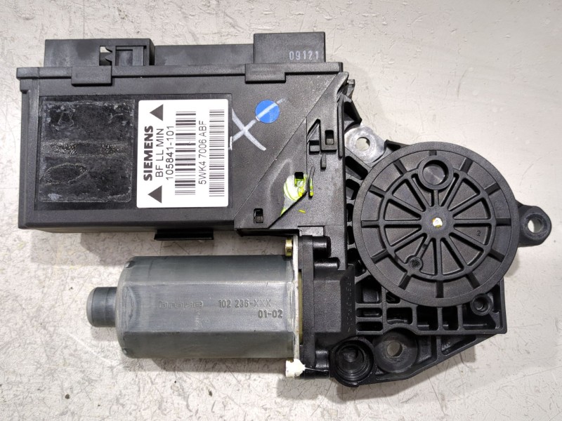 Recambio de motor elevalunas delantero derecho para audi a4 b6 (8e2) 1.9 tdi referencia OEM IAM 105841101  