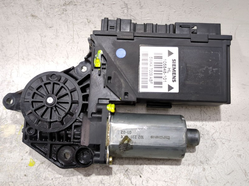 Recambio de motor elevalunas trasero izquierdo para audi a4 b6 (8e2) 1.9 tdi referencia OEM IAM 105848101  