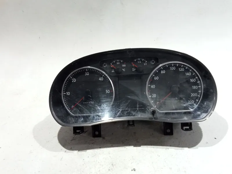 Recambio de cuadro instrumentos para volkswagen polo iv (9n_, 9a_) 1.4 tdi referencia OEM IAM 88311330  