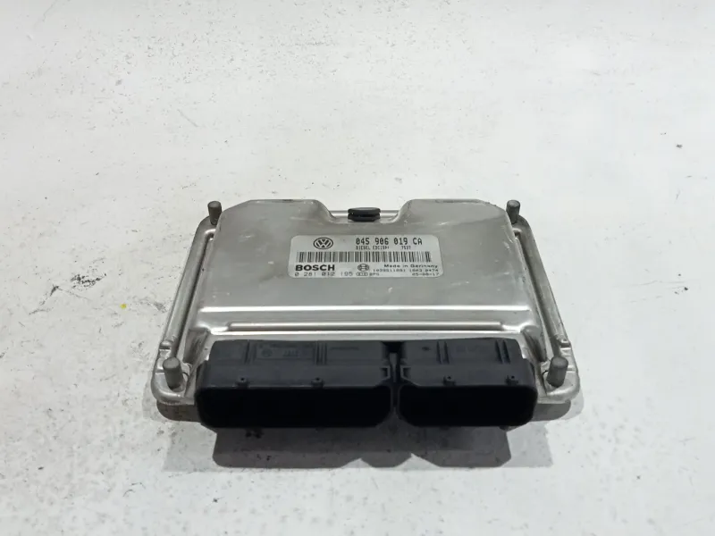 Recambio de centralita inyeccion para volkswagen polo iv (9n_, 9a_) 1.4 tdi referencia OEM IAM 0281012195  