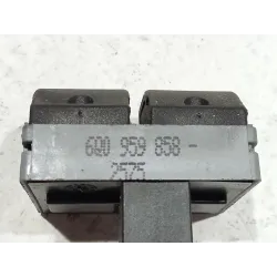 Recambio de mando elevalunas delantero izquierdo para volkswagen polo iv (9n_, 9a_) 1.4 tdi referencia OEM IAM 6Q0959858  