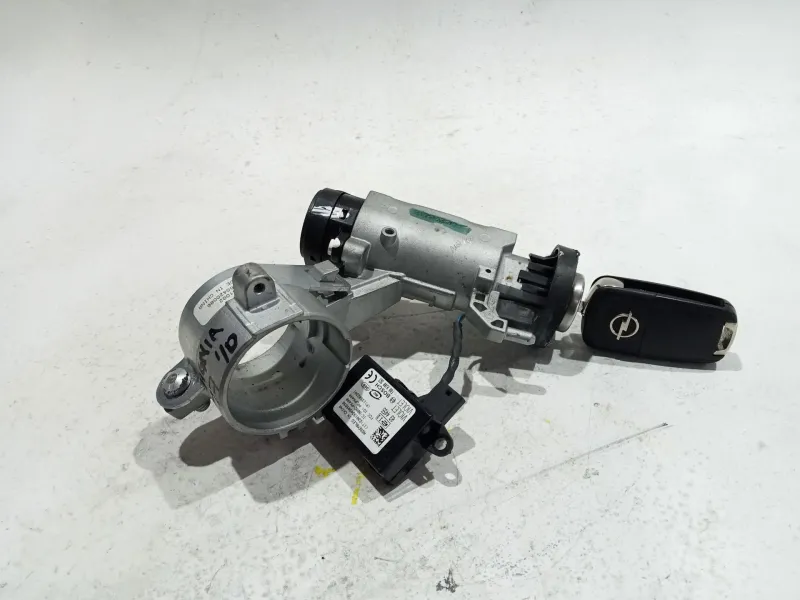 Recambio de conmutador de arranque para opel insignia a (g09) 2.0 cdti (68) referencia OEM IAM 13501002  
