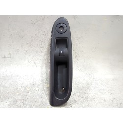 MANDO ELEVALUNAS DELANTERO DERECHO 8200084005 