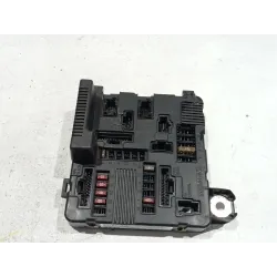 CAJA RELES / FUSIBLES 8200306033B 