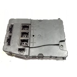 CAJA RELES / FUSIBLES 8200351182 