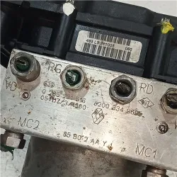 Recambio de nucleo abs para renault clio iii (2005) 1.1 75 cv referencia OEM IAM 0265231516 8200334969 85B02AAY1  