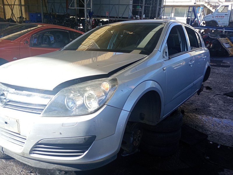 opel astra h berlina (2004) del año 2006