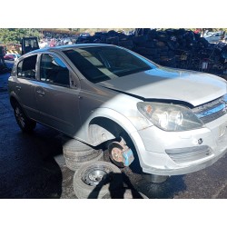 opel astra h berlina (2004) del año 2006