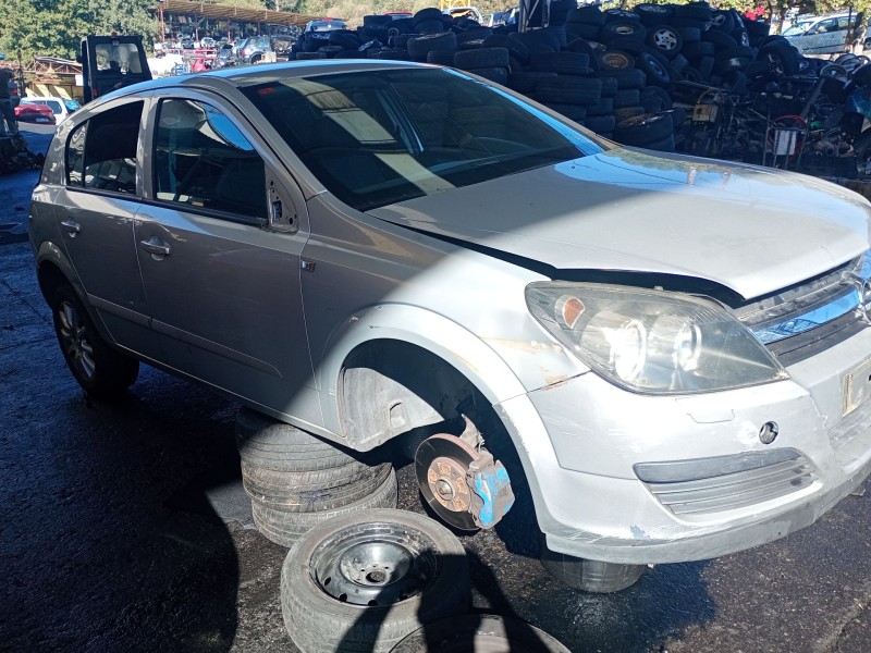 opel astra h berlina (2004) del año 2006