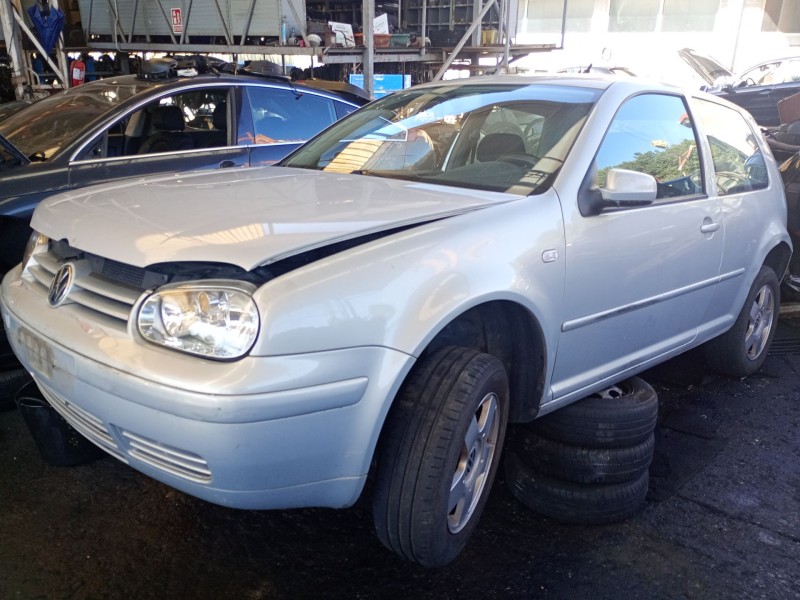 volkswagen golf iv berlina (1j1)(1997) del año 2000