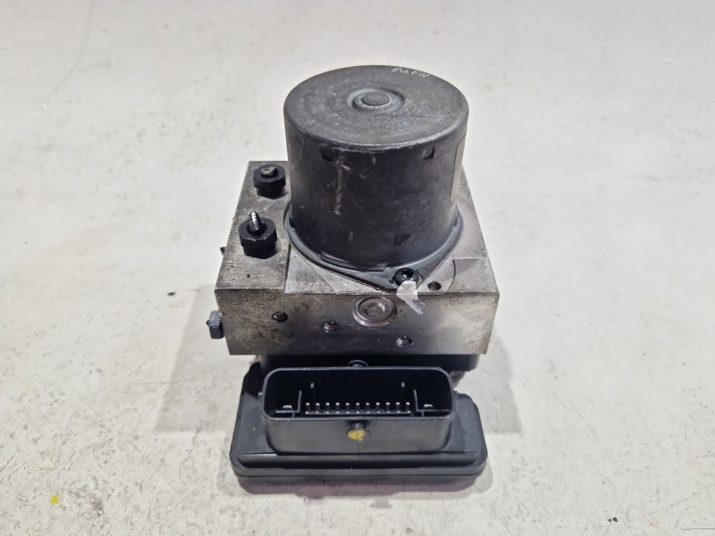 Recambio de nucleo abs para kia cee´d (jd) 1.4 crdi 90 referencia OEM IAM A258930500  