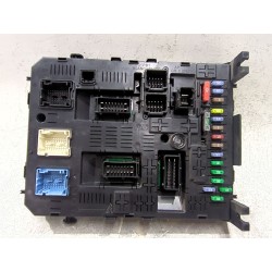 CAJA RELES / FUSIBLES 281197595 