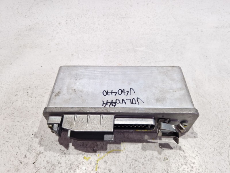Recambio de centralita abs para volvo serie 940 berlina/familiar (1990) 2.3 referencia OEM IAM 0265101028  
