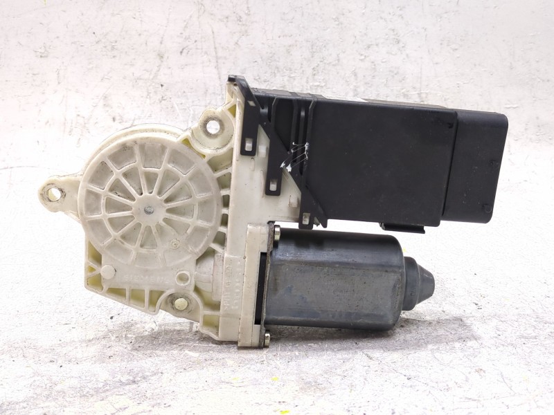 Recambio de motor elevalunas delantero izquierdo para seat toledo ii (1m2) 1.9 tdi referencia OEM IAM 9776105404301  