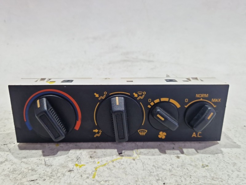 Recambio de mando climatizador para renault 21 sedán (l48_) 2.0 (l483) referencia OEM IAM 828292R  