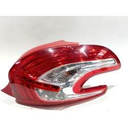 Recambio de piloto trasero derecho para peugeot 208 1.6 hdi referencia OEM IAM 9672628380  