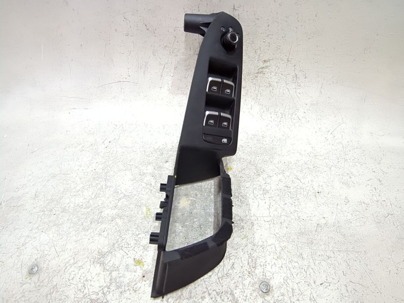 Recambio de mando elevalunas delantero izquierdo para audi a4 b8 (8k2) 3.0 tdi quattro referencia OEM IAM 8K1867171D  