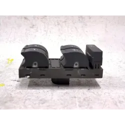Recambio de mando elevalunas delantero izquierdo para audi a4 b7 (8ec) 2.0 tdi 16v referencia OEM IAM 035608S  