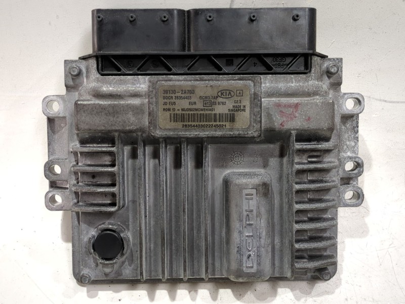 Recambio de centralita inyeccion para kia cee´d (jd) 1.4 crdi 90 referencia OEM IAM 391302A700 28354403  