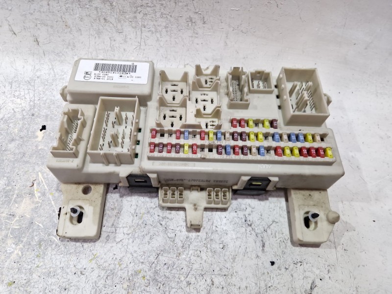 Recambio de caja reles / fusibles para ford focus ii (da_) 1.6 referencia OEM IAM 97RA000001  