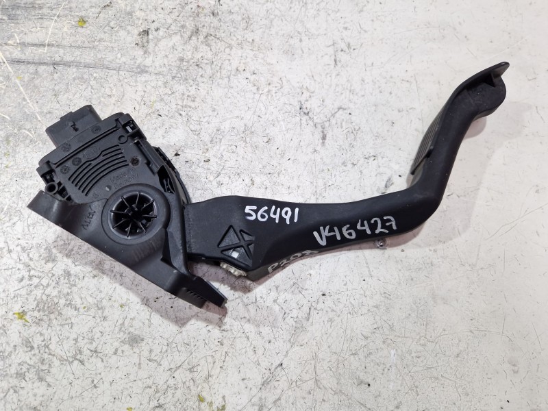 Recambio de potenciometro pedal para peugeot 208 1.6 hdi referencia OEM IAM 9671433780  