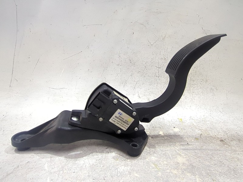 Recambio de potenciometro pedal para hyundai santa fé ii (cm) 2.2 crdi referencia OEM IAM BKR0062A2B100  