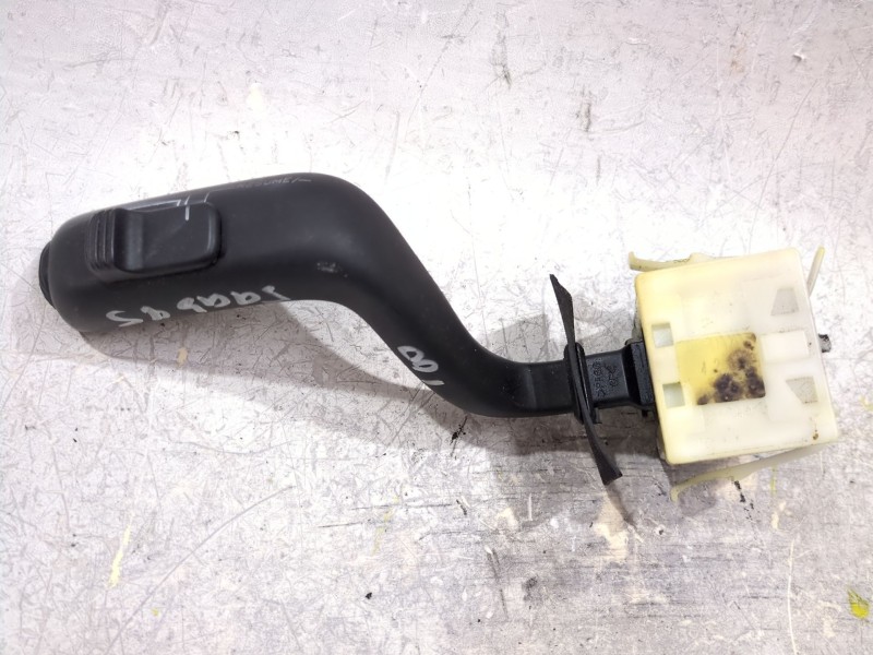 Recambio de mando intermitentes para saab 900 berlina (1994) 2.3 -16 referencia OEM IAM 173610  