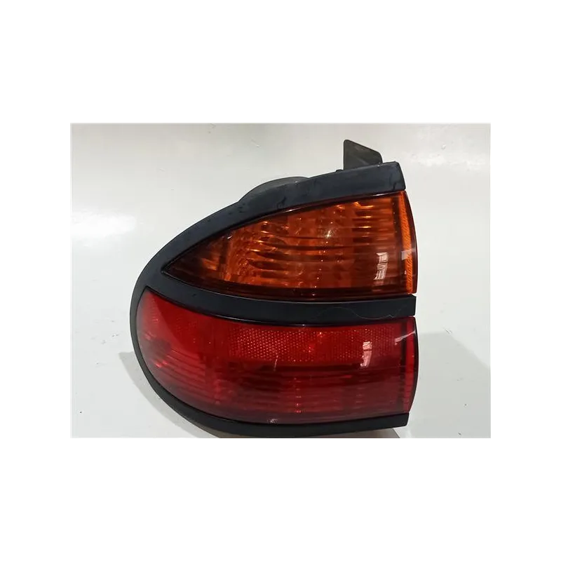 Recambio de piloto trasero izquierdo para renault laguna (b56)(1994) 2.2 d (b56f/2) referencia OEM IAM 7700420122  