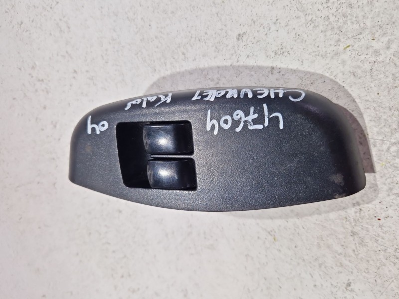 Recambio de mando elevalunas delantero izquierdo para daewoo kalos (klas) 1.2 referencia OEM IAM 621w04750  