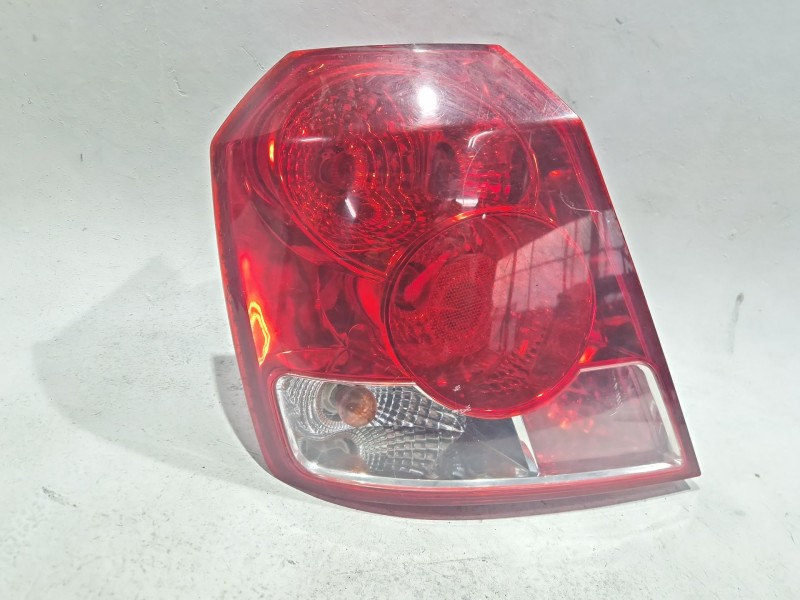 Recambio de piloto trasero izquierdo para daewoo kalos (klas) 1.2 referencia OEM IAM 300266L  