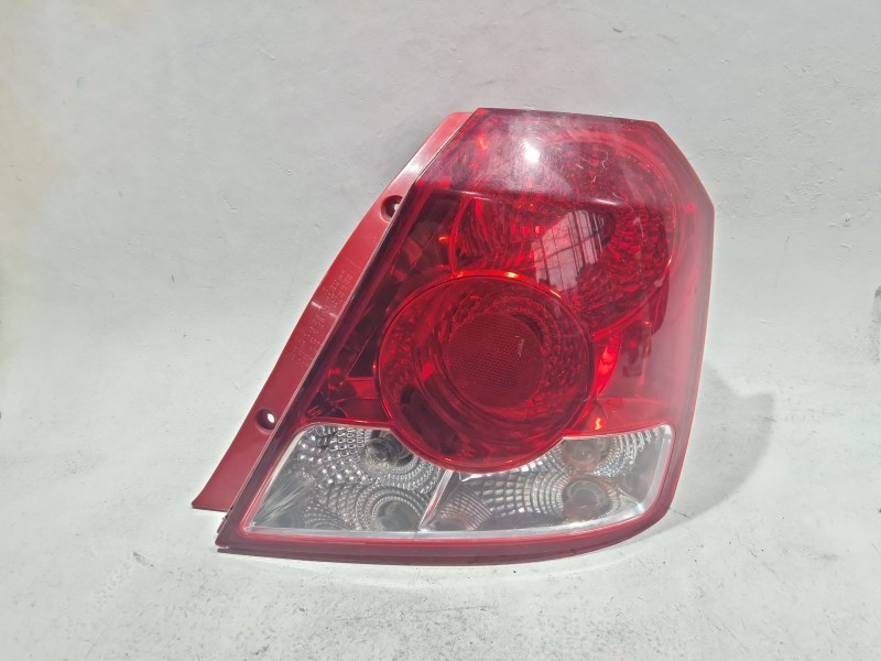 Recambio de piloto trasero derecho para daewoo kalos (klas) 1.2 referencia OEM IAM 300267R  