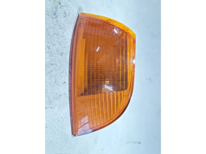 Recambio de intermitente delantero izquierdo para fiat ii punto (188) berlina (1999) 1.4 referencia OEM IAM 46402658  