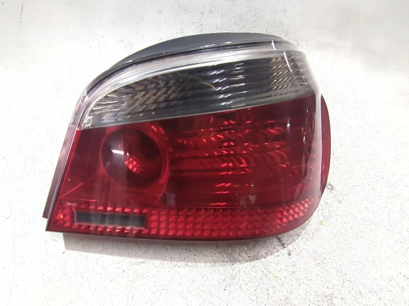 Recambio de piloto trasero derecho para bmw 5 (e60) 530 d referencia OEM IAM 7165738 158070  