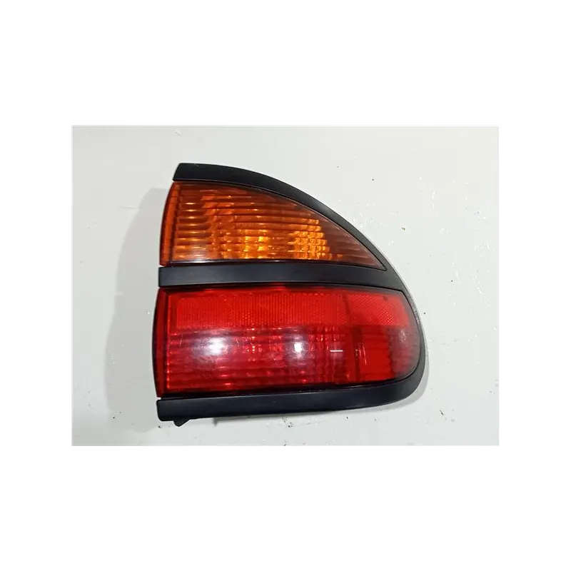 Recambio de piloto trasero derecho para renault laguna (b56)(1994) 2.2 d (b56f/2) referencia OEM IAM 7700420123  