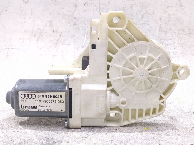 Recambio de motor elevalunas delantero derecho para audi a5 (8t3) 3.0 tdi referencia OEM IAM 8T0959802B  